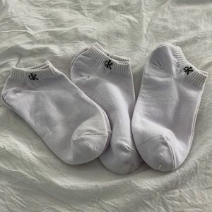 NWOT Calvin Klein Low Ankle Socks (3 pairs)